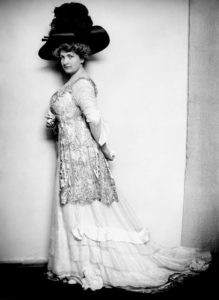 Alma Marie Schindler Mahler Gropius Werfel in 1909