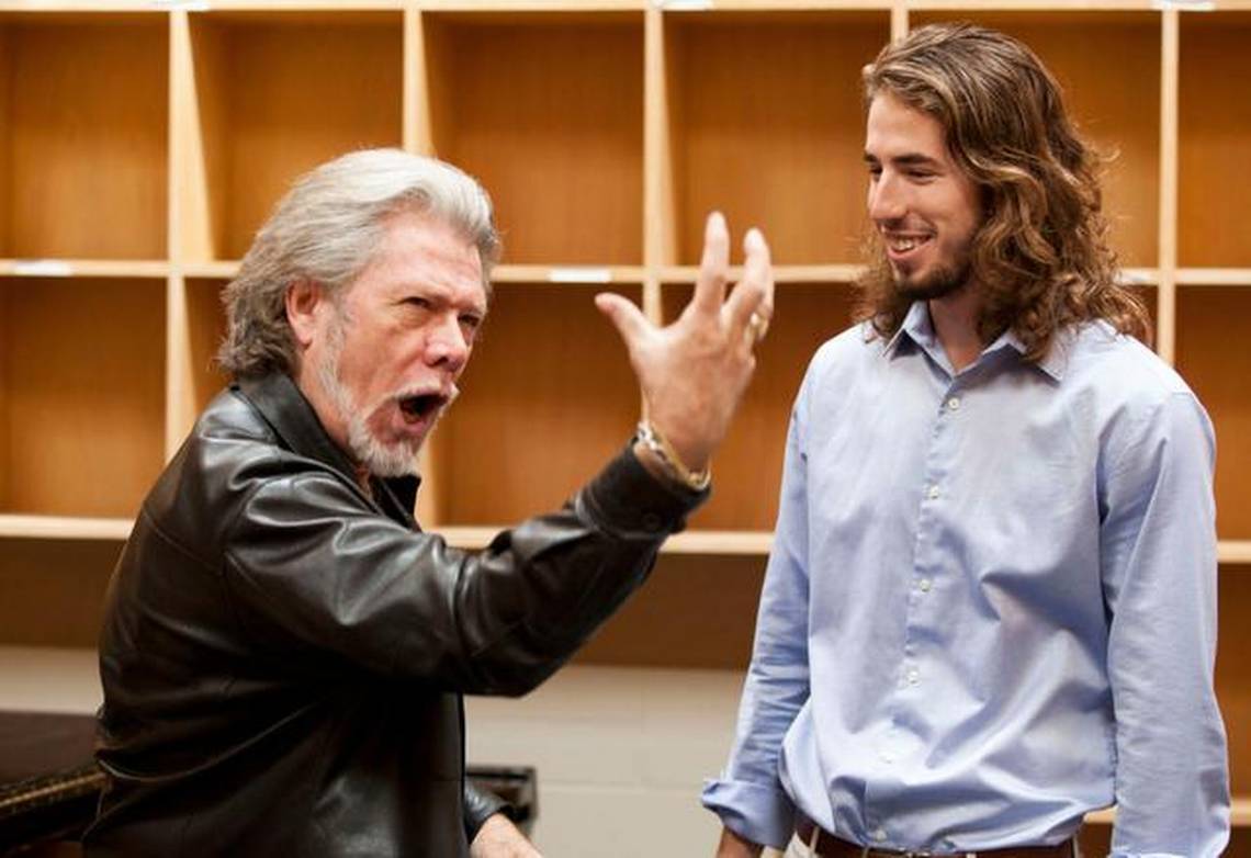 Samuel Ramey (born 1942) conducting a masterclass at Wichita State in 2015